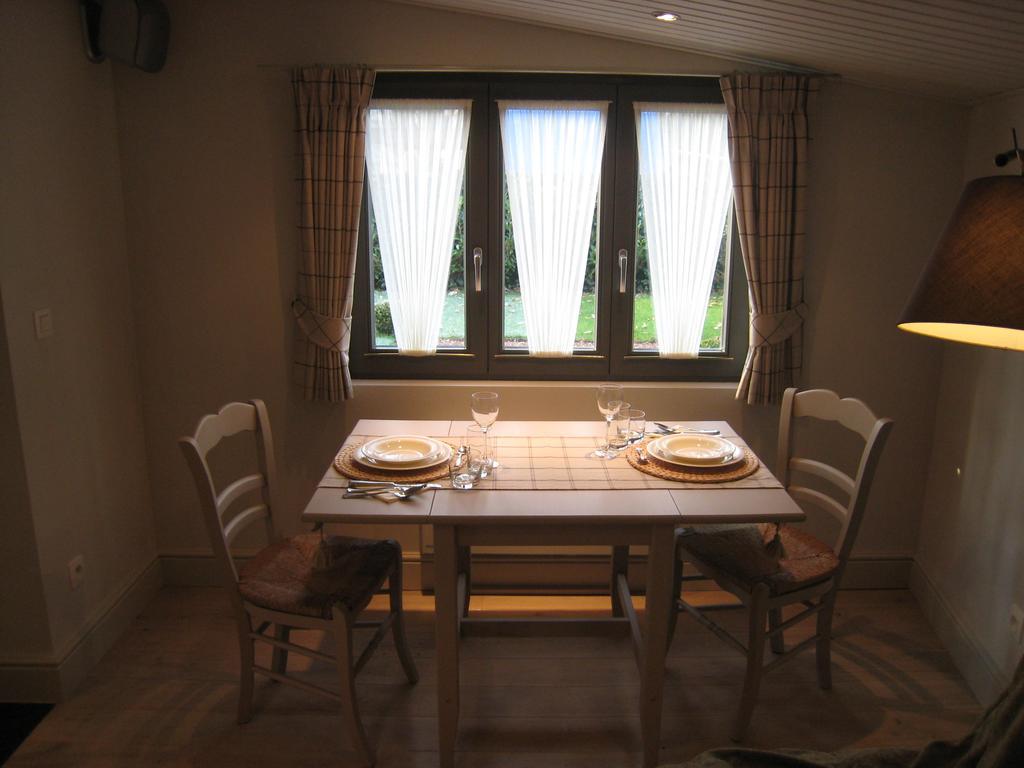 Under Oaks Hotel Westmalle Екстериор снимка
