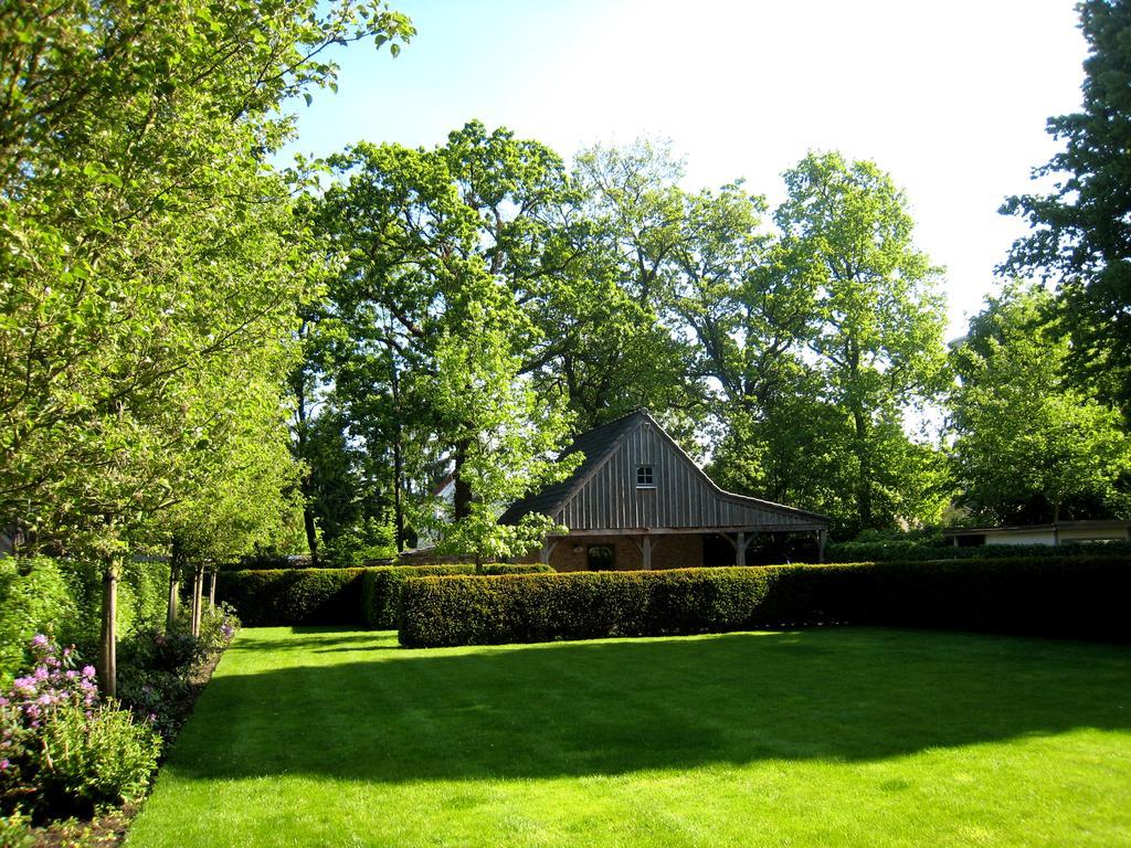 Under Oaks Hotel Westmalle Екстериор снимка