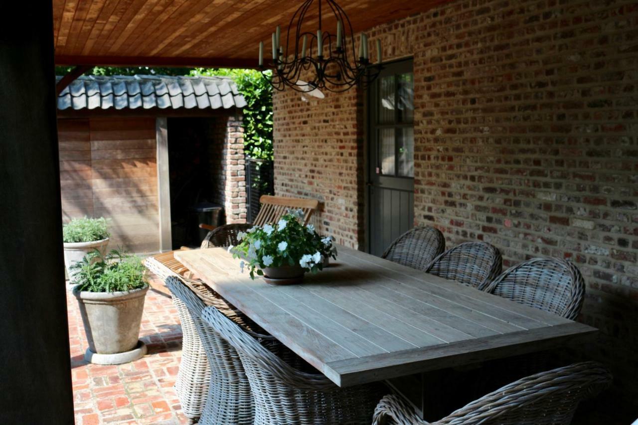 Under Oaks Hotel Westmalle Екстериор снимка